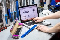 Waarom je auto straks zelf om onderhoud vraagt